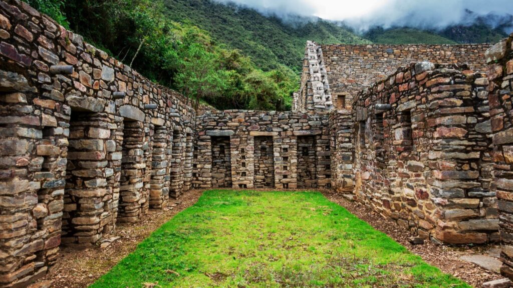Choquequirao  Trek  4 Days /3 Nights