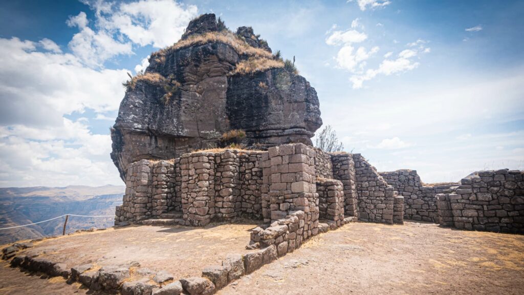 Waqrapukara Tour – 1 Day