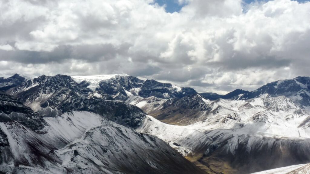 Singrenacocha Lake Tour