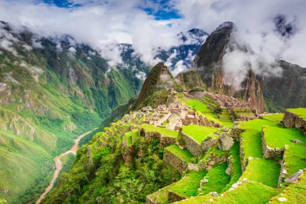 Machu Picchu Private Transit Strategies to Avoid Tourist Crowds